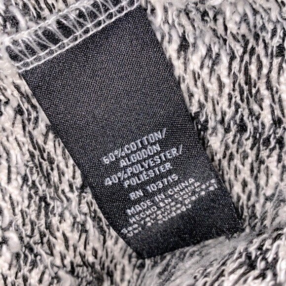 Zac & Rachel woman black & white safari print top size 2X - Picture 4 of 4